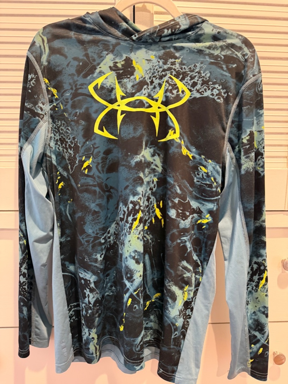 Under Armour Blue Camo Hoodie with Neon Yellow Logo Size Medium